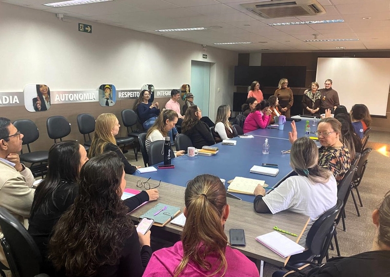 Parceria entre IMM e Prefeitura de PG capacita profissionais da saúde em Práticas Restaurativas